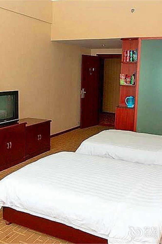 Triumph Power Hotel Shiyan  ภายนอก รูปภาพ